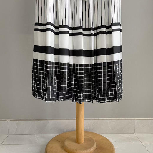 连衣裙 黑色。白色 自己备注号码颜色 商品图6