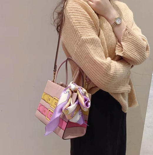 年中大促🎉Cach专柜走秀款cashin tote22，粉色款折扣🉐2680￥直邮 商品图7