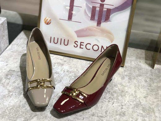 IUIU SECOND 优雅方头漆皮浅口单鞋金属扣浅口单鞋 商品图0
