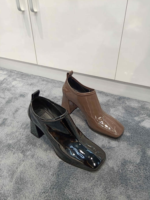 IUIUSECOND 秋冬深口牛皮漆革方头时装鞋女 商品图0