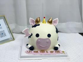 牛宝宝翻糖造型蛋糕