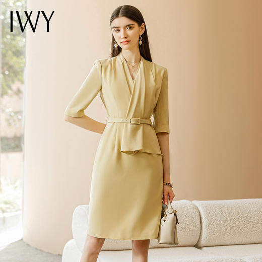 IWY/职业西装套装新款连衣裙杏色夏季五分袖工作服时尚小香风气质22XQ0021 商品图0