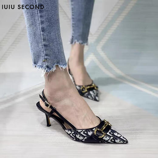 IUIU SECOND 夏季时尚老花元素尖头高跟凉鞋后空鞋 商品图0