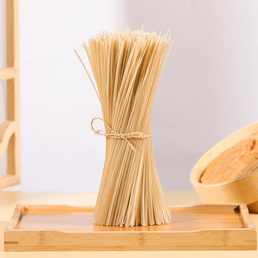 【食味田园】红薯粉丝 可以放心吃的健康粉条 不管是细粉还是宽粉 煮一煮拌一拌 都很好吃 商品图0