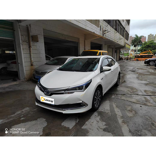 丰田 卡罗拉 改款双擎 1.8L E-CVT 精英版 【长租-深圳】 商品图1