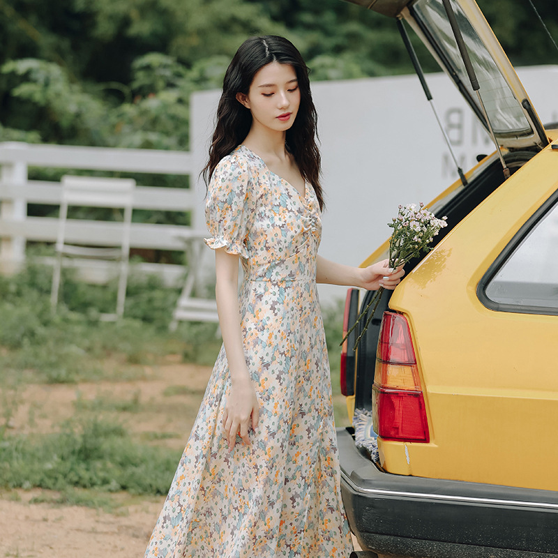 【仙气十足！法式温柔碎花连衣裙】上身显瘦，清新甜美，少女感满满！泡泡袖雪纺长裙，韩系新款裙子吊带