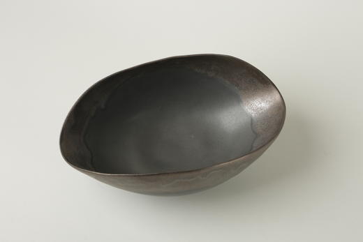 安藤雅信 黒結晶釉掛分异形鉢 商品图5