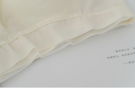 舒适氧气感 裸感桑蚕丝洋气无痕收副乳聚拢蕾丝文胸内衣 【包邮+涉及卫生bu退换】 商品图11