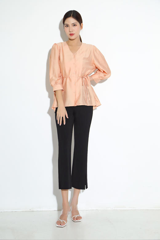 V领收腰铜氨丝薄款中袖衬衫30003 商品图2