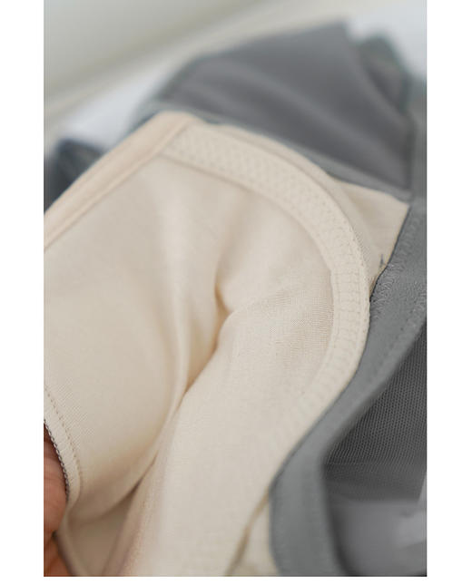 舒适氧气感 裸感桑蚕丝洋气无痕收副乳聚拢蕾丝文胸内衣 【包邮+涉及卫生bu退换】 商品图6