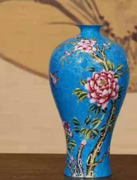 蓝地扒花锦堂富贵观音瓶 商品图0