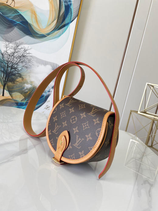 夏季特惠💰760 原单LV M44860 尺寸：18×15×8cm TAMBOURIN 中古马鞍包 商品图2