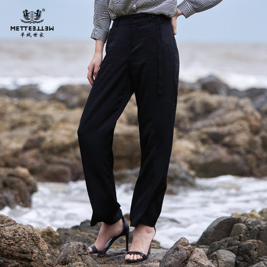 METTE2022年夏新品女士薄款纯色休闲裤时尚气质细带中腰裤子 商品图0