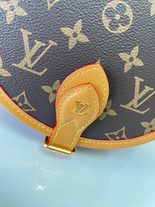 夏季特惠💰760 原单LV M44860 尺寸：18×15×8cm TAMBOURIN 中古马鞍包 商品图6