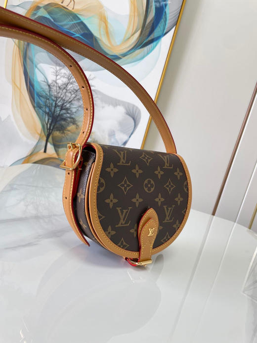 夏季特惠💰760 原单LV M44860 尺寸：18×15×8cm TAMBOURIN 中古马鞍包 商品图1