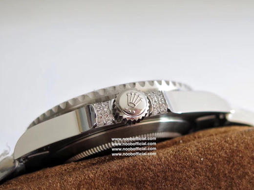 N劳li士欧洲订制版绿钻彩圈潜航者绿水鬼，定制级彩钻，纯手工独立镶嵌，精钢表带，密底，男士腕表，自动机械机芯 商品图6