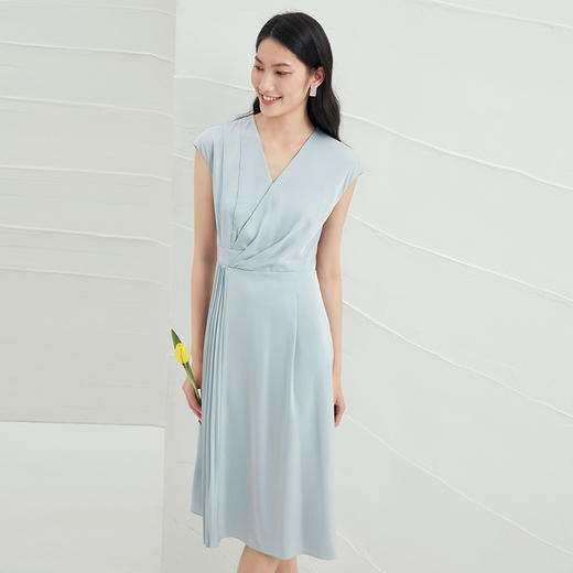 EITIE爱特爱夏季新款修身高贵优雅连衣裙中长款6507244 商品图3