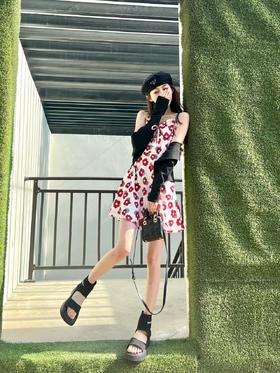 碎花度假风连衣裙来啦，M们冲！