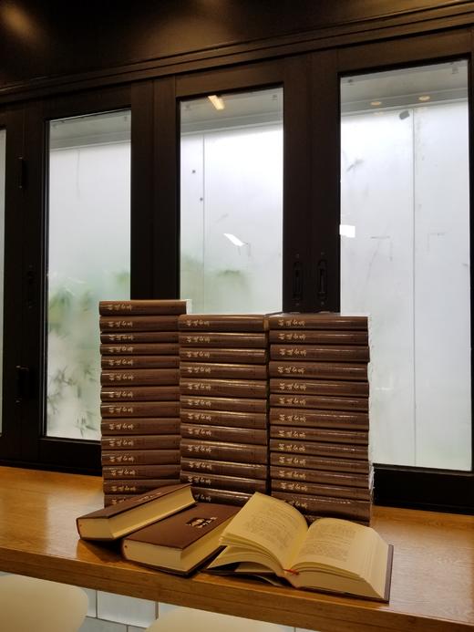 重磅推荐：《胡适全集》，全44卷，三箱，精装，胡适著，安徽教育出版社2019年版，30000多页，定价4860，售价2598元。 商品图5