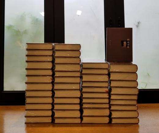 重磅推荐：《胡适全集》，全44卷，三箱，精装，胡适著，安徽教育出版社2019年版，30000多页，定价4860，售价2598元。 商品图3