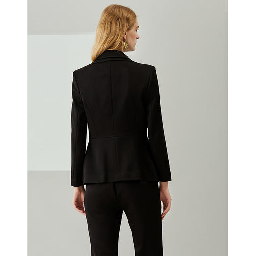 EITIE爱特爱秋季新款时尚气质通勤百搭简约收腰显瘦西装外套6703401 商品图5