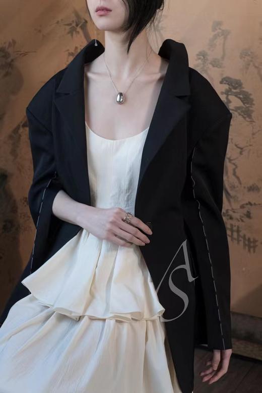 Ashlyn  黑白ODETTE拼色解构廓形夹克 商品图5