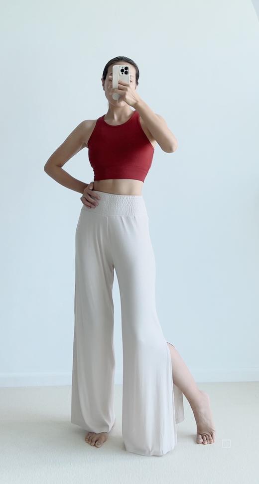 AddOne+1 休闲时尚运动瑜伽亲肤螺纹短背心 商品图3