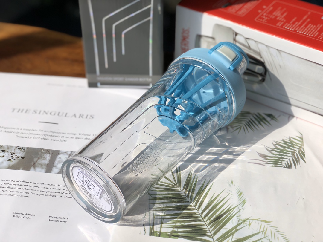 膳魔师运动摇摇杯710ml