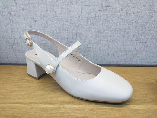 豪行2021年夏季21298095仙女风时尚包头气质女鞋百搭粗跟时装凉鞋 专柜正品 商品图0