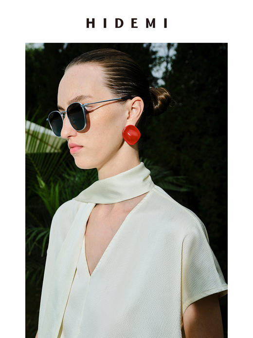 HIDEMI 度假系列浮雕水波纹设计感丝巾式廓形套装 上衣/长裤 商品图6