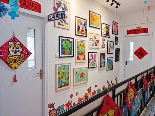 【南关•莫梵美学】29.9元抢购3次绘画课➕1节书法课，在这里，孩子就像一条快乐的鱼，遨游在艺术的海洋里。在这里，孩子丰富而自由的现象，艺术才情，将得到充分的展示。 商品图0