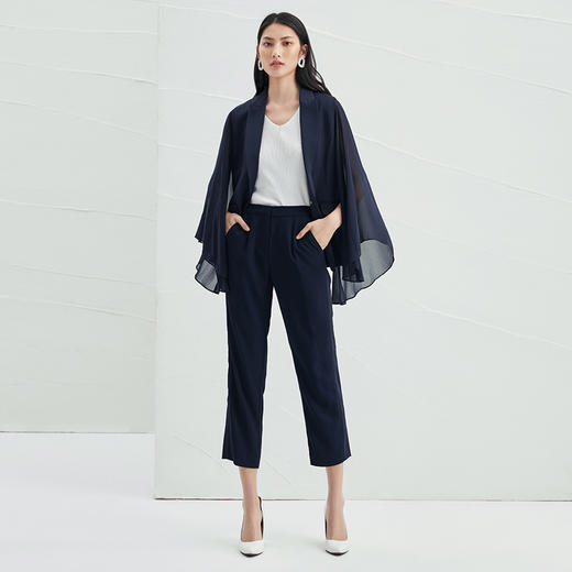 EITIE爱特爱V领纯色高贵修身优雅雪纺袖外套6603303 商品图3