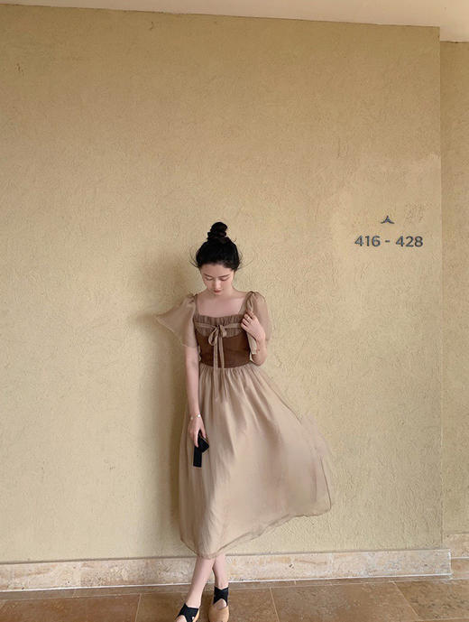 （清仓现货）【社群供K】法式设计感小众收腰显瘦连衣裙 商品图1