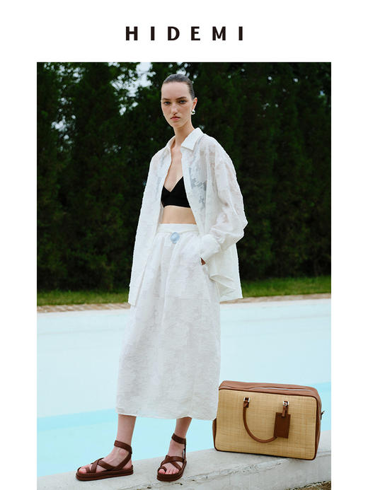 HIDEMI 度假系列浮雕剪花三件套 茧型半身裙/短袖上衣/长袖衬衫 商品图7