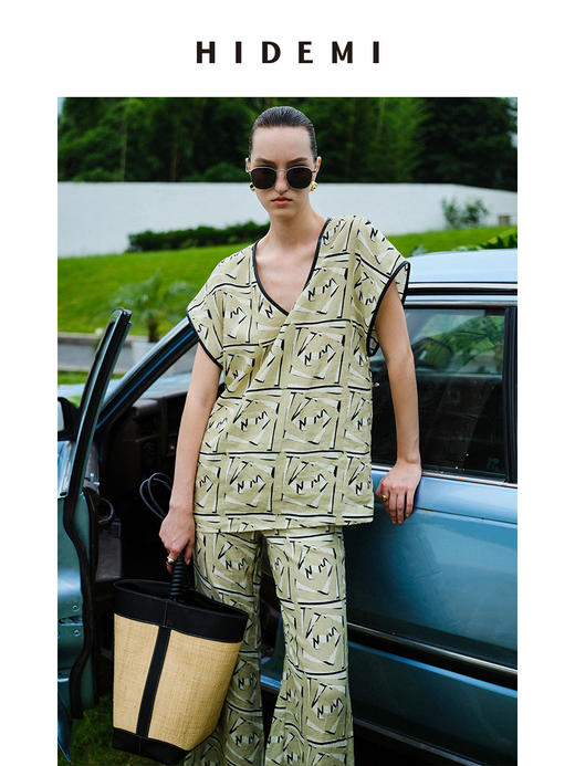 HIDEMI 度假系列水洗亚麻手绘印花手工包皮边四件套 v领上衣/九分裤/短裤/背心 商品图3