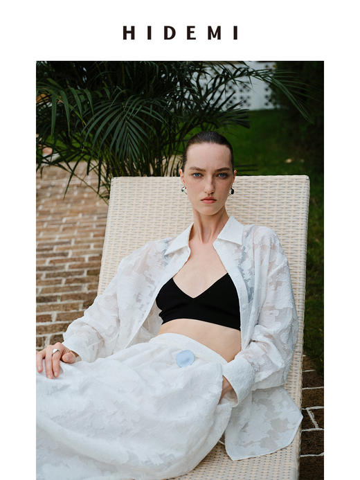 HIDEMI 度假系列浮雕剪花三件套 茧型半身裙/短袖上衣/长袖衬衫 商品图5