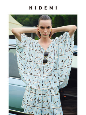 HIDEMI 度假系列手绘印花马卡龙蓝蝴蝶袖三件套 上衣/长裤/短裤