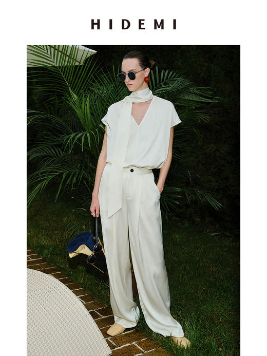 HIDEMI 度假系列浮雕水波纹设计感丝巾式廓形套装 上衣/长裤 商品图5