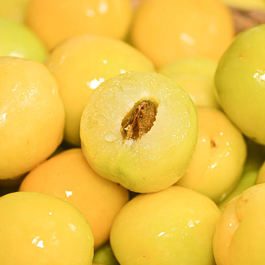 【新疆·轮台小白杏 2斤】| 来自边疆的大自然礼物，轮台小白杏，一颗一口蜜，绵密细腻，每一口都是不同的惊喜 商品图1