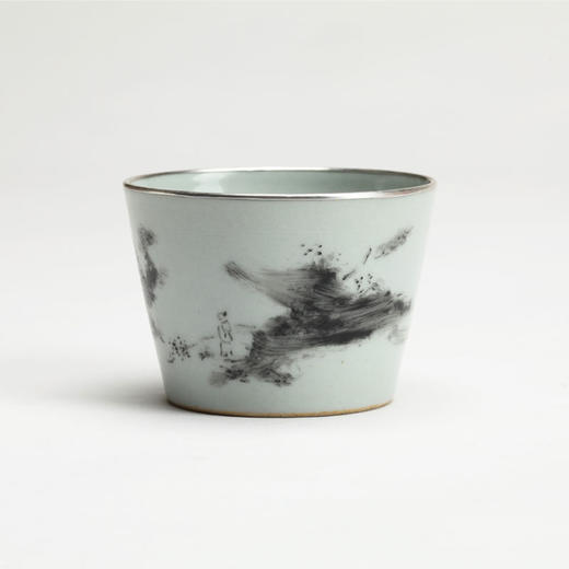 何珂玟-【等】银口仿古灰釉墨彩主人杯 | 吾杯 商品图0