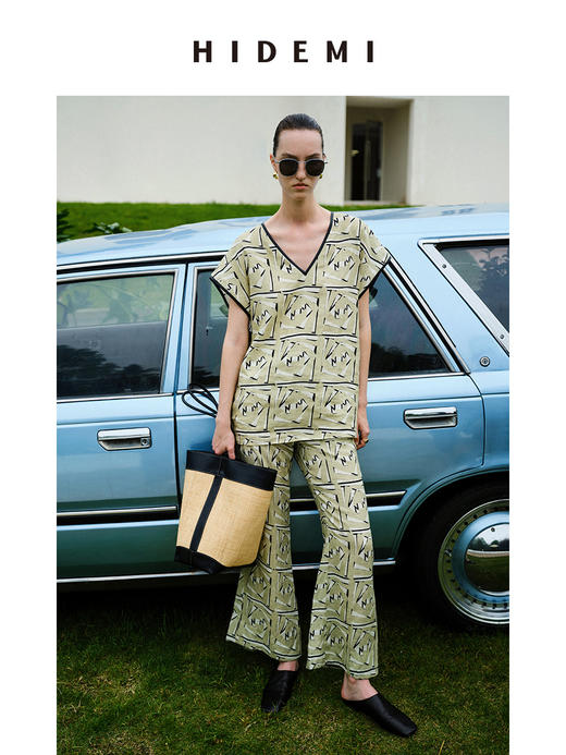 HIDEMI 度假系列水洗亚麻手绘印花手工包皮边四件套 v领上衣/九分裤/短裤/背心 商品图0