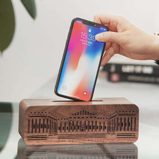 大英博物馆建筑系列手机支架胡桃木扩音器摆件 商品图1