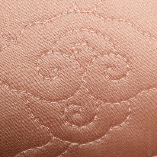 故宫博物院 云纹绗缝车枕 商品图1