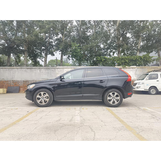 沃尔沃 XC60 T5 个性运动版 【长租-北京】 商品图3