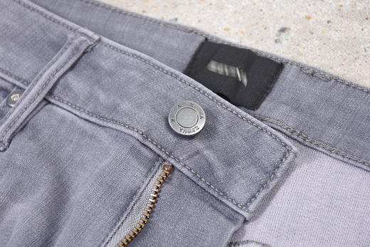 Z亚 夏季薄款 灰色水洗磨白做旧 后兜黑皮标 牛仔裤 Z-9166 商品图10