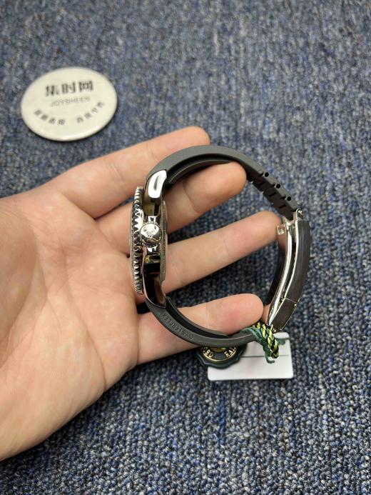 ROLEX劳力士游艇名仕型"银游艇"42mm 男士腕表
机芯：搭载进口西铁城 商品图4