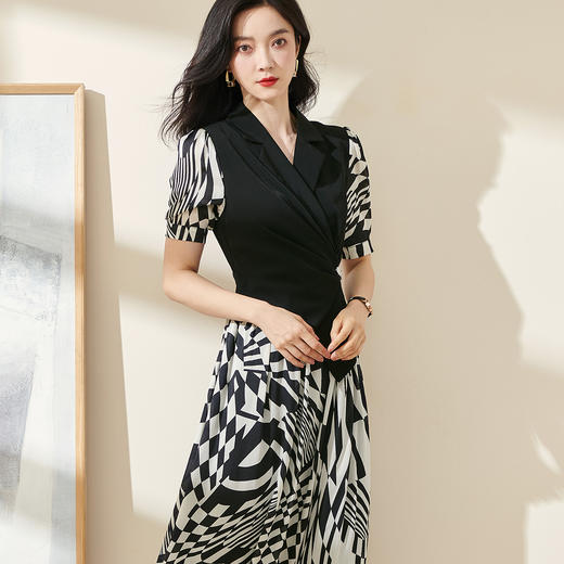 剩S 米思阳2025夏季新款时尚气质通勤西装领连衣裙修身大摆中长裙1525 商品图1