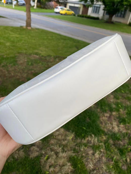 Coach蔻驰新款冰川白腋下包Teri  真的绝! ! 这也太适合夏天了叭! ! 不挑高矮胖瘦，配得上所有美女子~ 商品图3