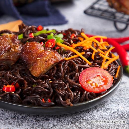 马来西亚妈咪鬼椒面魔鬼辣火鸡面桶装泡面超爆辣网红方便面干拌面 商品图1