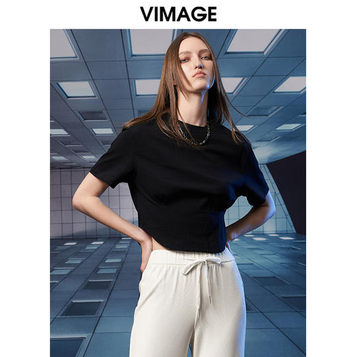 VIMAGE纬漫纪新款显瘦短款T恤上衣女V1802402 商品图7
